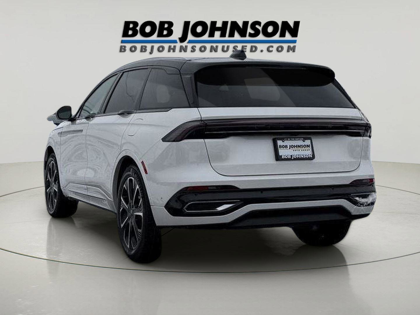 Used 2024 Lincoln Nautilus Reserve w/ Equipment Group 202A image 4