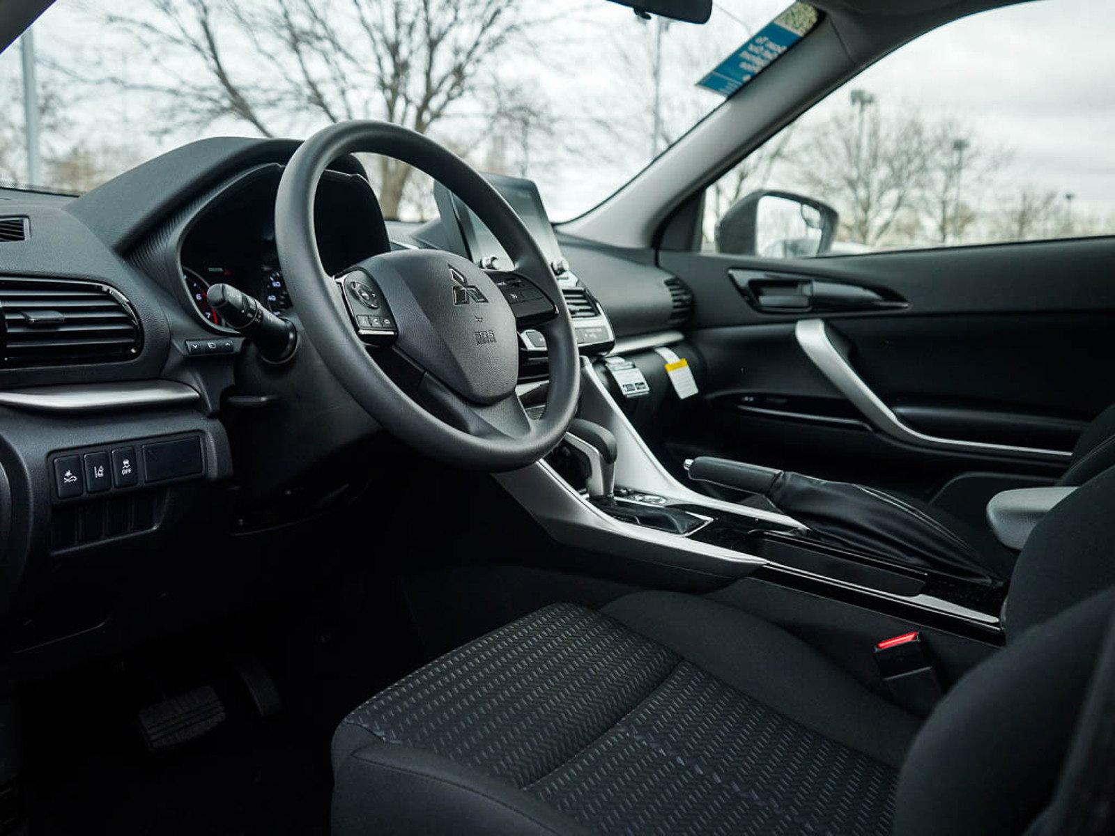 New 2025 Mitsubishi Eclipse Cross LE image 17