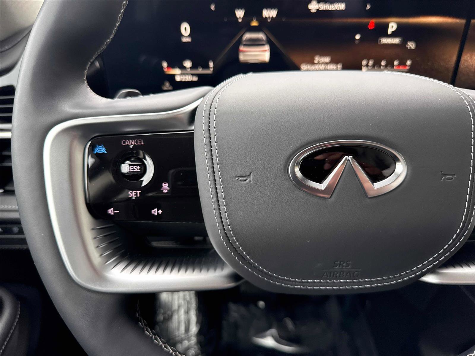 Certified 2025 INFINITI QX80 Sensory image 18