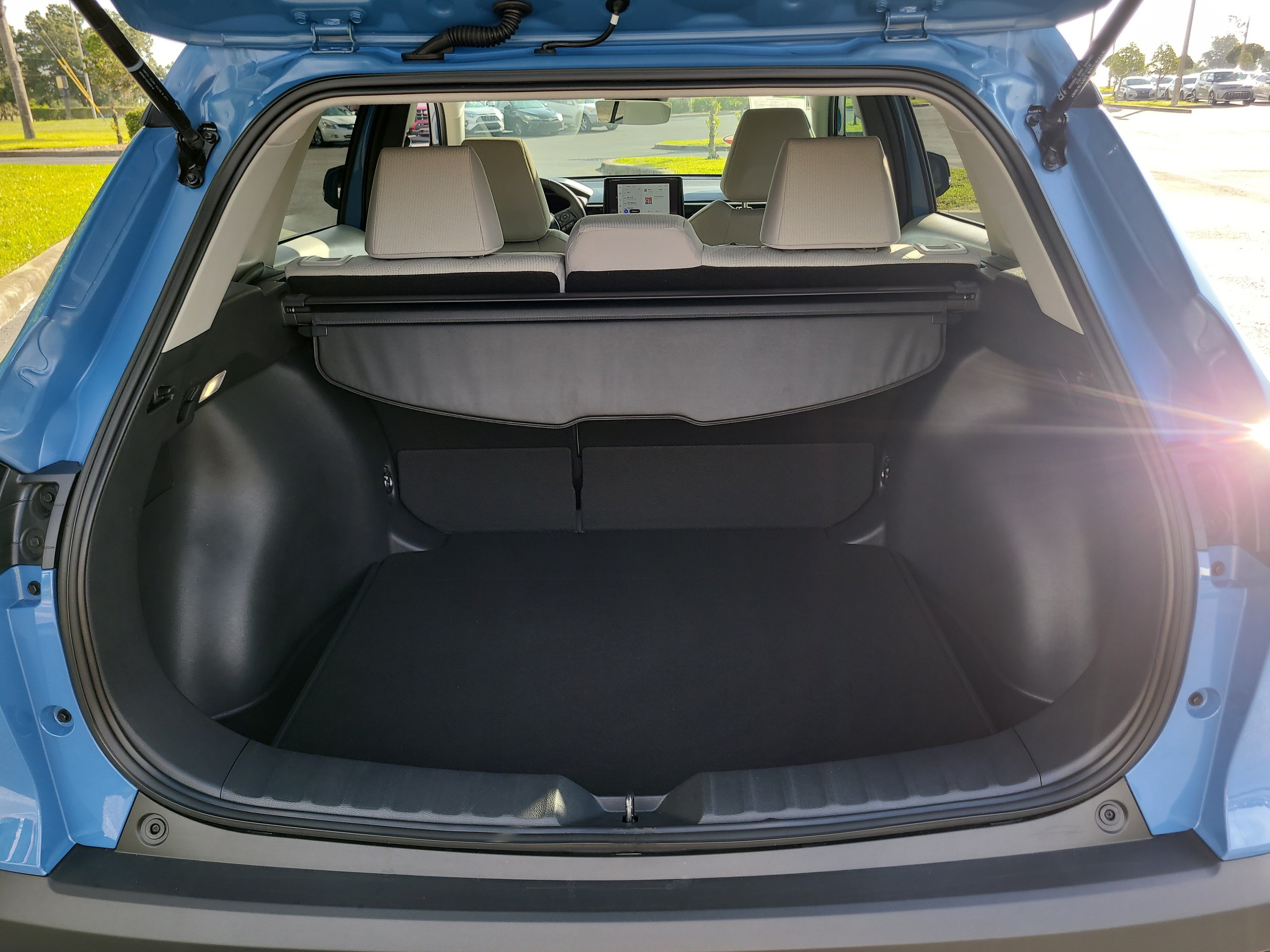 Used 2026 Toyota Corolla Cross LE w/ Moonroof Package FWD image 11