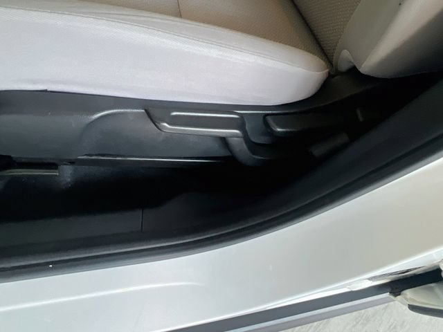 Used 2018 Honda HR-V LX image 13