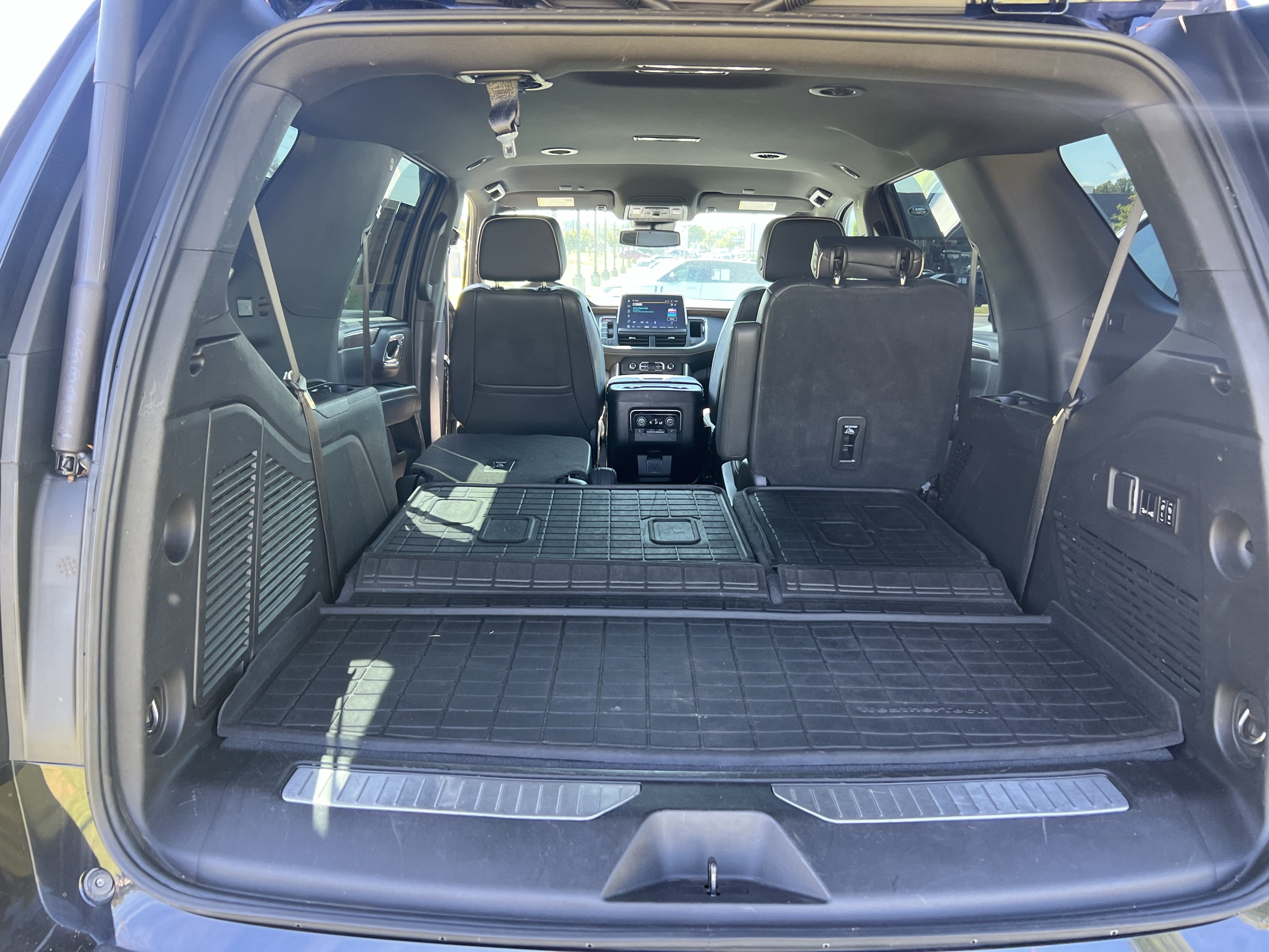 Used 2023 Chevrolet Tahoe Premier RWD image 36