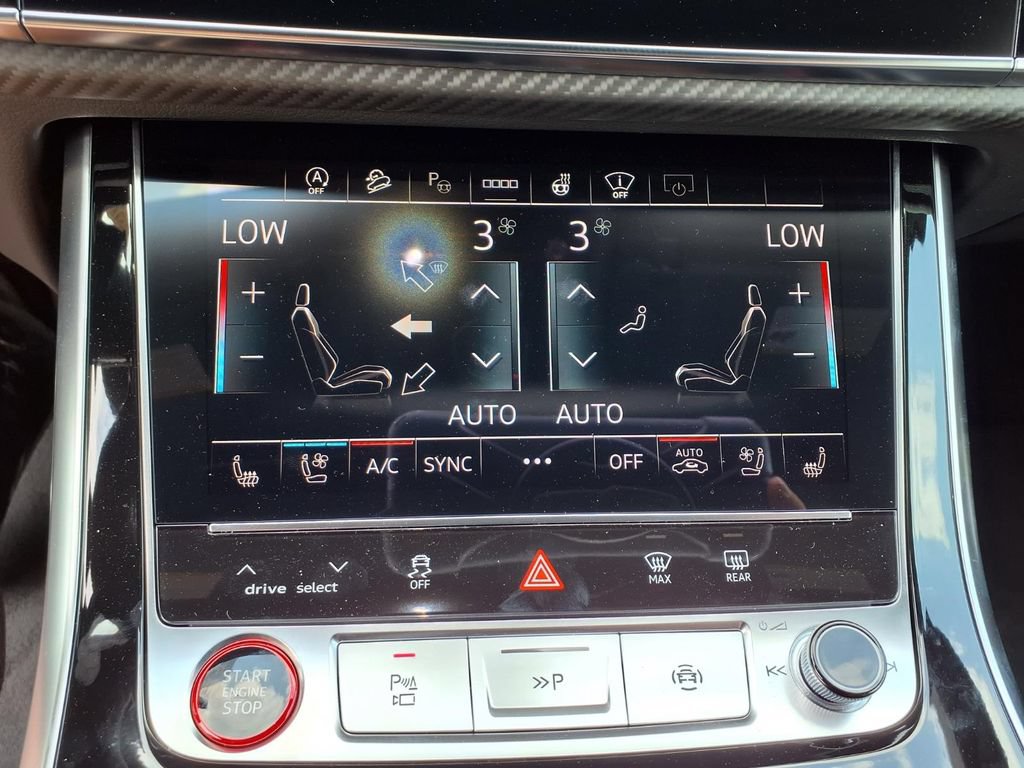 New 2026 Audi SQ7 Prestige AWD/4WD image 30