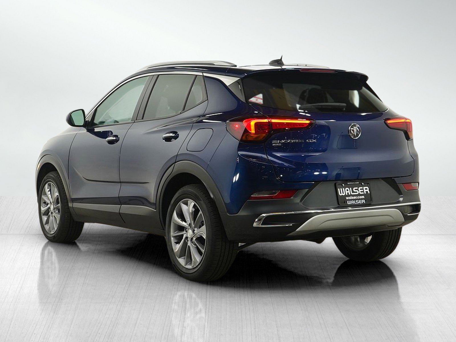Used 2023 Buick Encore GX Essence w/ Experience Buick Package image 3
