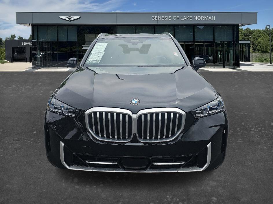 Used 2024 BMW X5 sDrive40i RWD image 2
