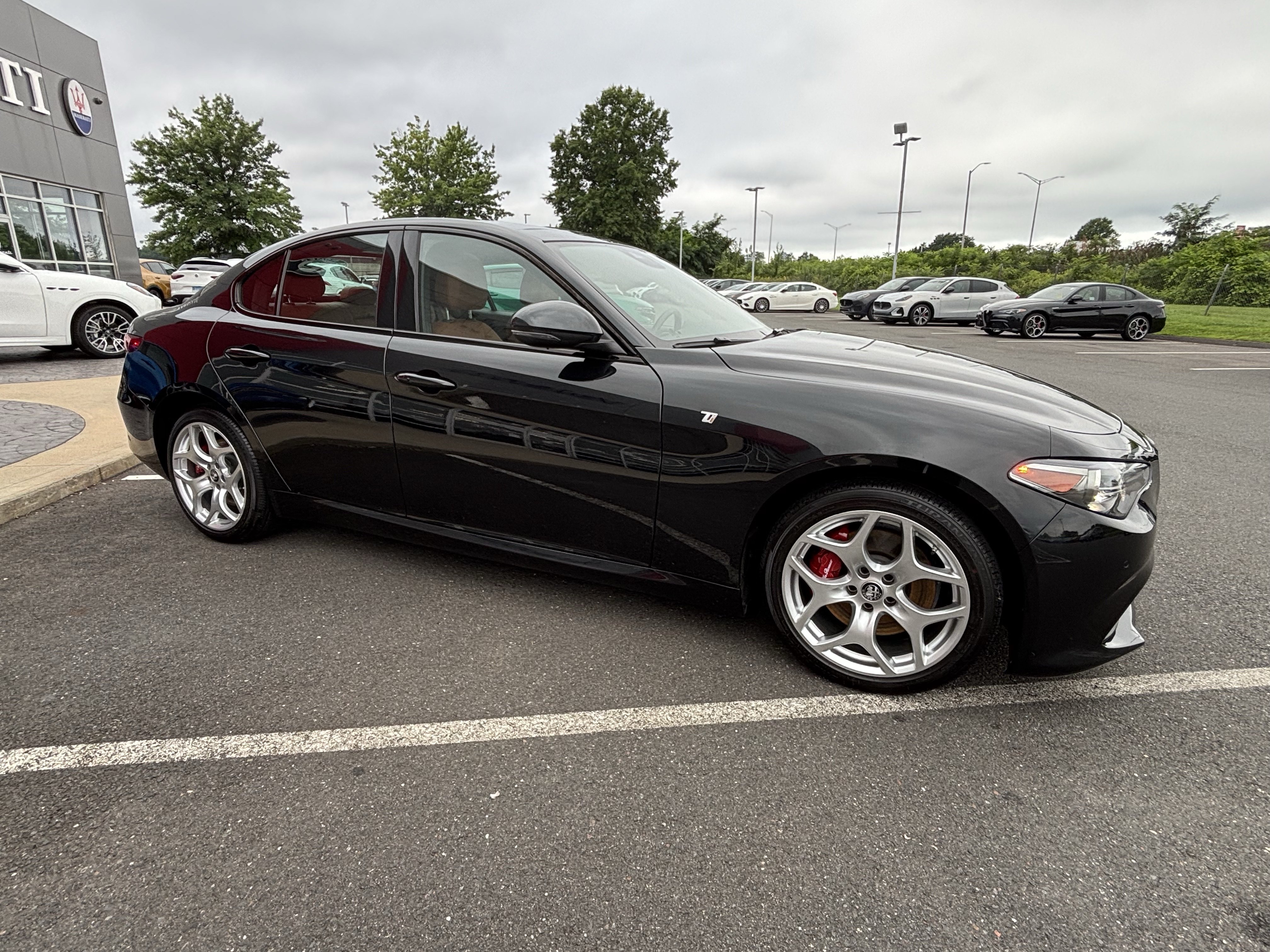 Certified 2023 Alfa Romeo Giulia Ti AWD/4WD image 10