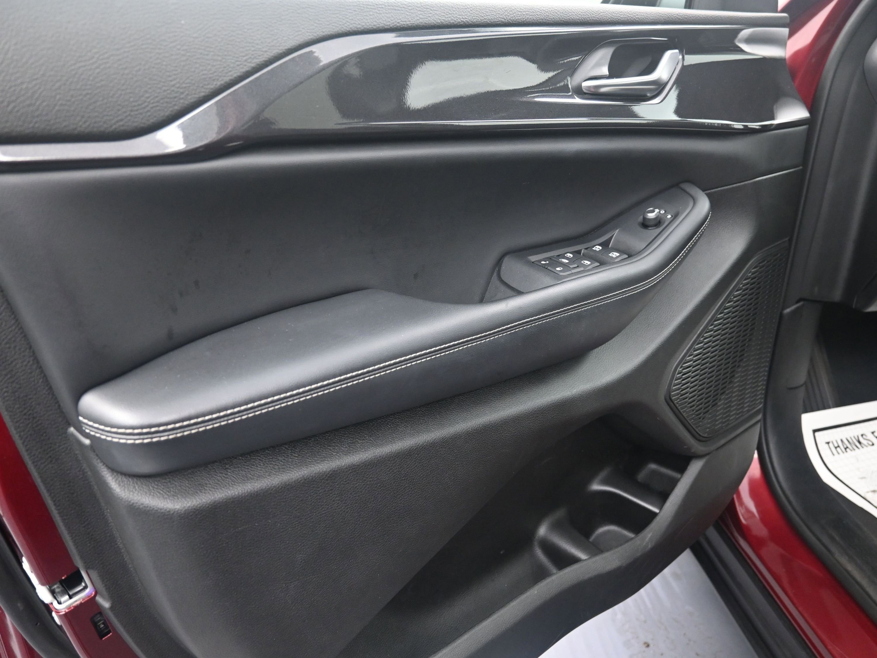 Used 2023 Jeep Grand Cherokee Altitude image 16