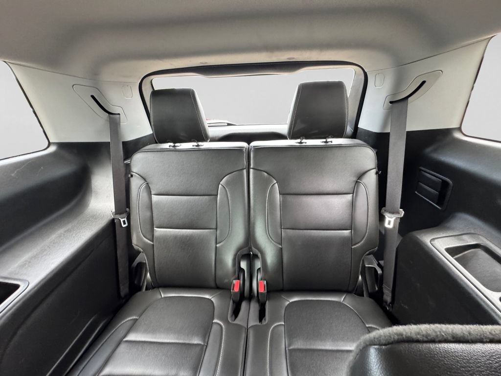 Used 2023 GMC Acadia SLT w/ Trailering Package AWD/4WD image 21