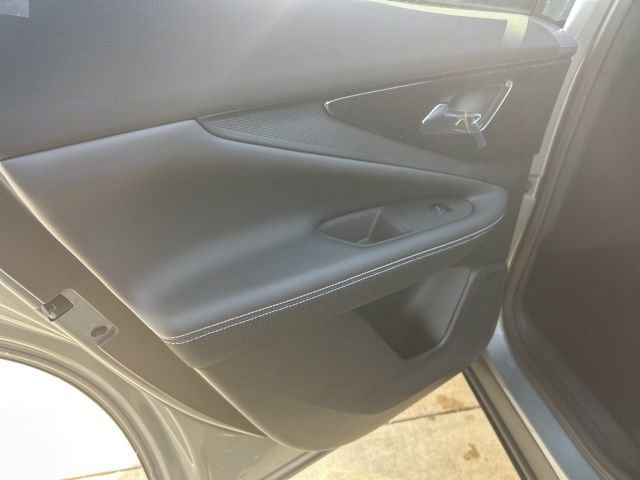 New 2026 Chevrolet Blazer EV LT w/ Midnight/Sport Edition FWD image 15