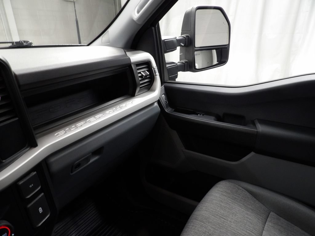 Used 2023 Ford F350 XL w/ 360-Degree Camera Package AWD/4WD image 30