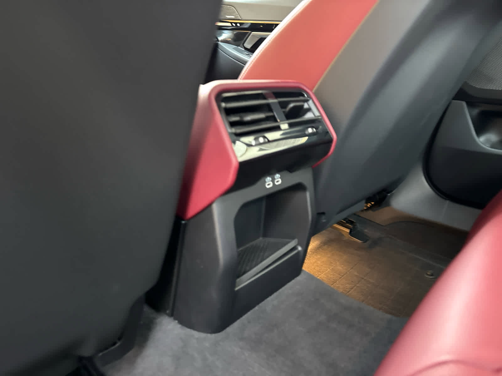 Certified 2024 BMW 530i xDrive w/ Premium Package image 16