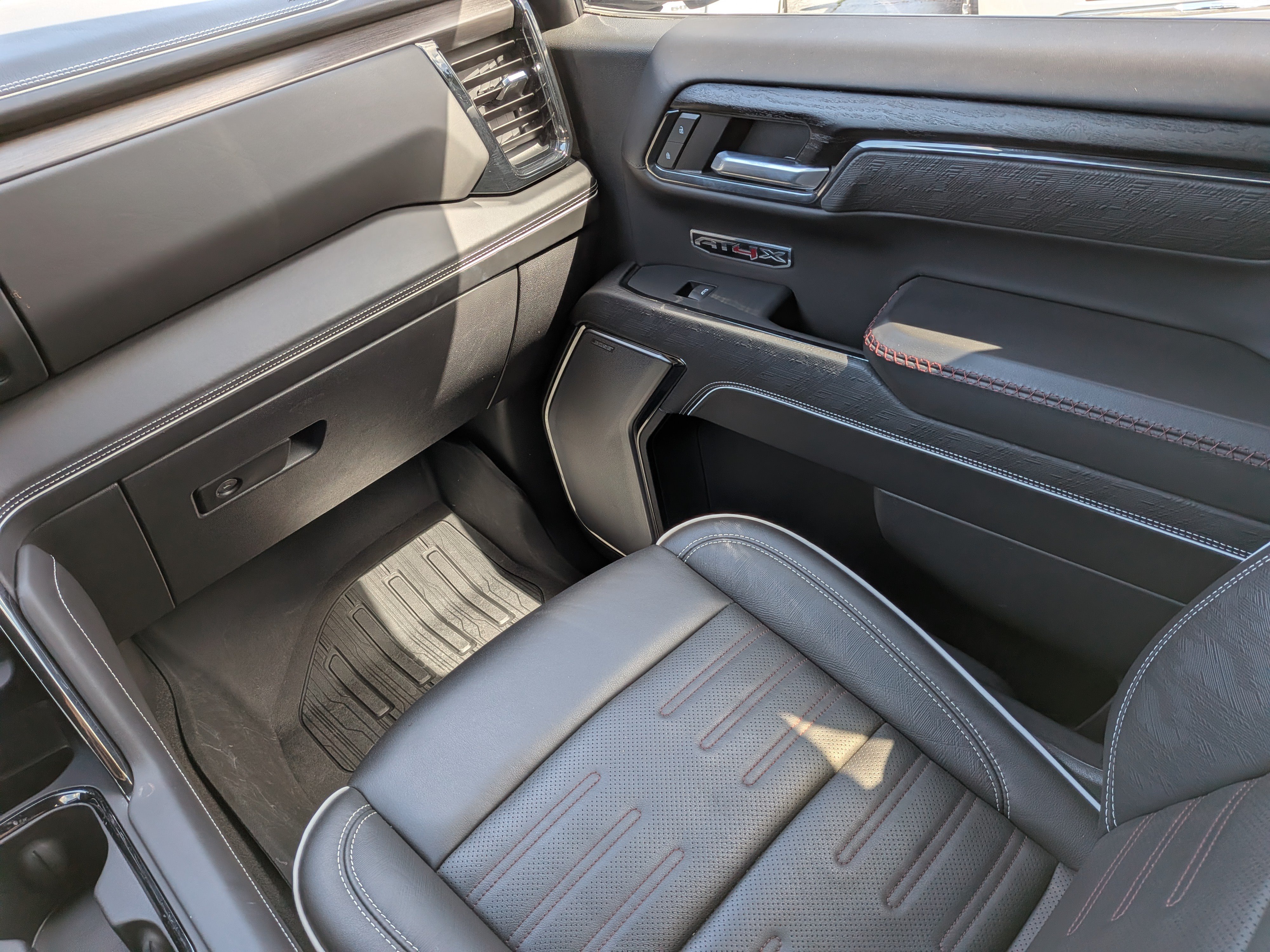 Certified 2024 GMC Sierra 1500 AT4X AWD/4WD image 16