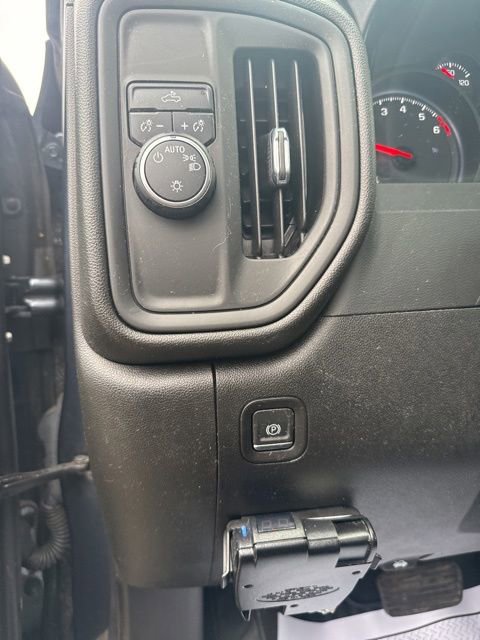 Used 2021 Chevrolet Silverado 1500 Custom image 16