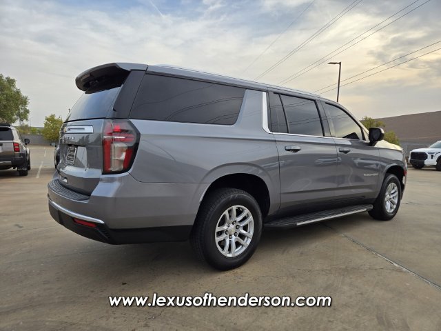 Used 2022 Chevrolet Suburban LS RWD image 6
