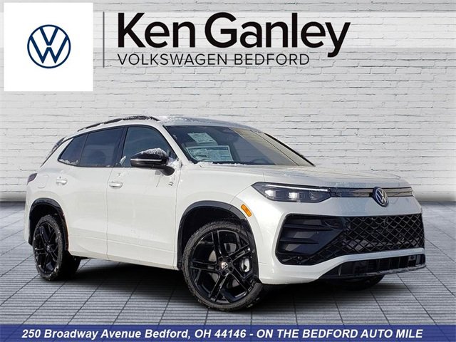 New 2026 Volkswagen Tiguan SE R-Line image 1