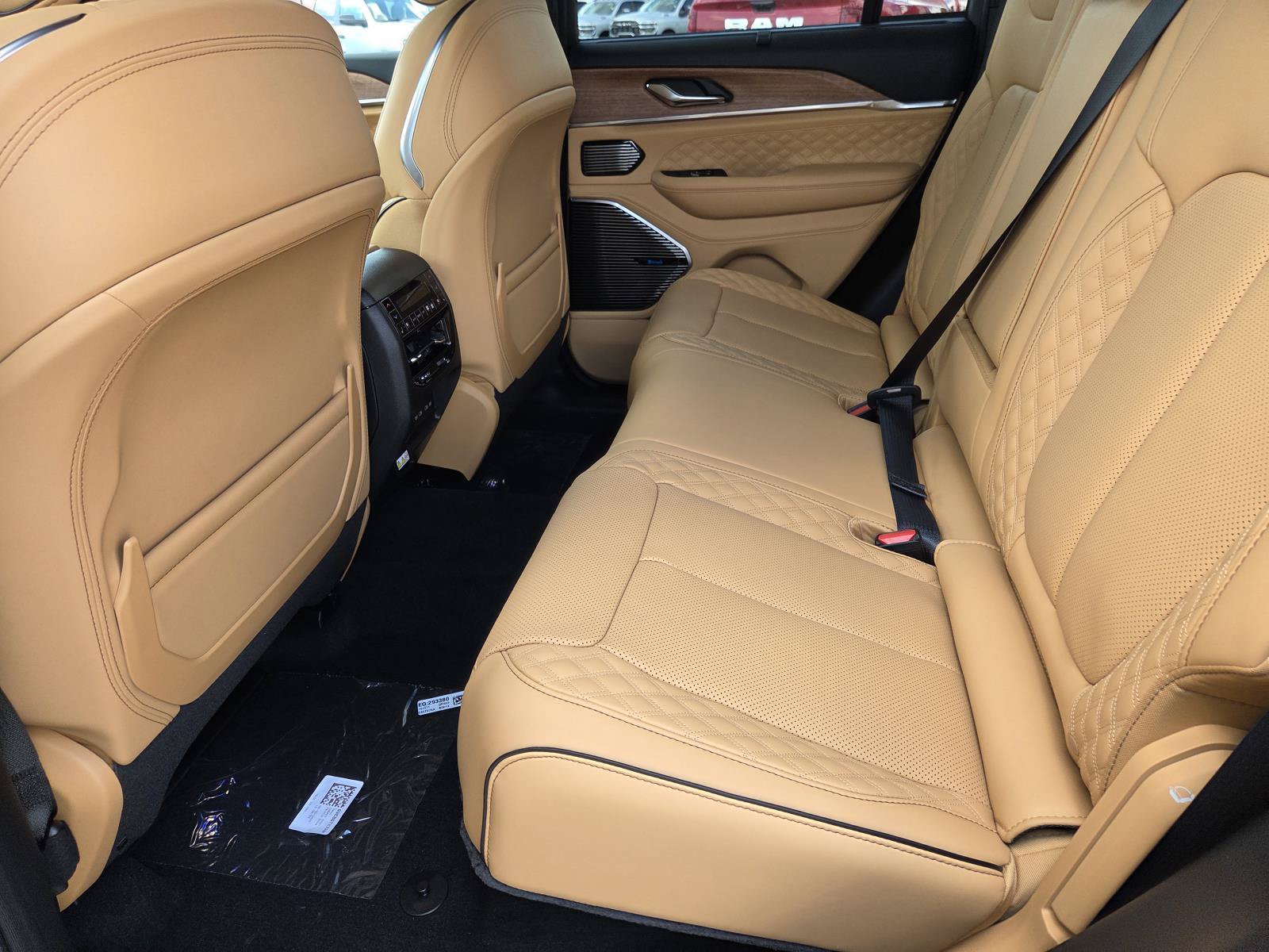 New 2027 Jeep Grand Cherokee Summit AWD/4WD image 23