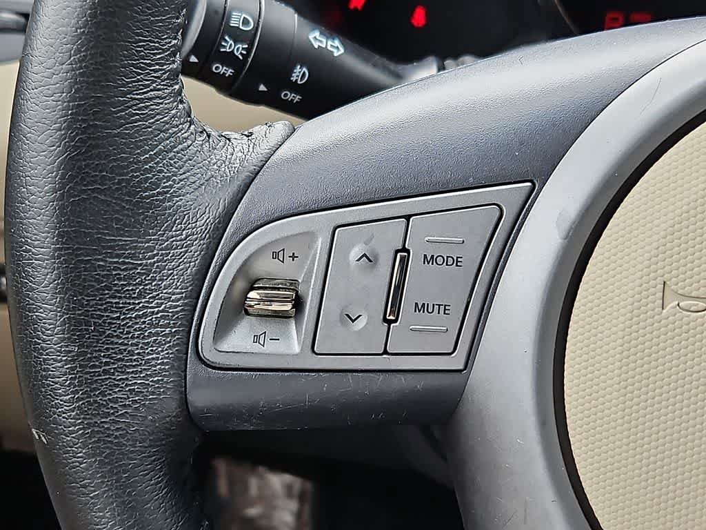 Used 2010 Kia Soul ! FWD image 20