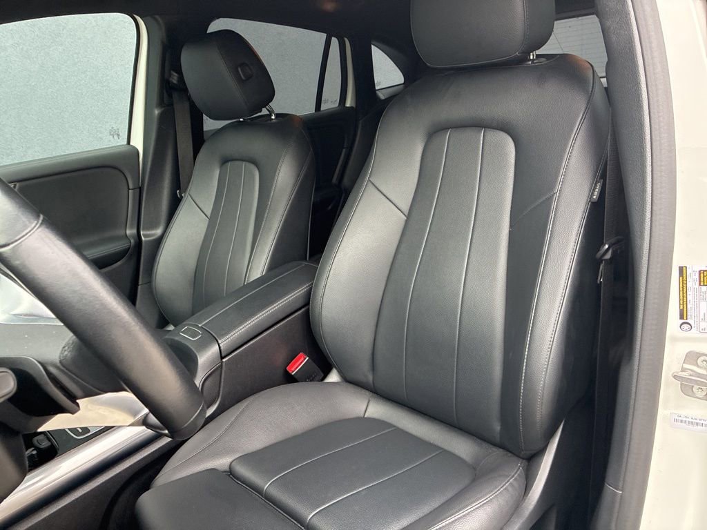 Used 2025 Mercedes-Benz GLA 250 4MATIC image 16