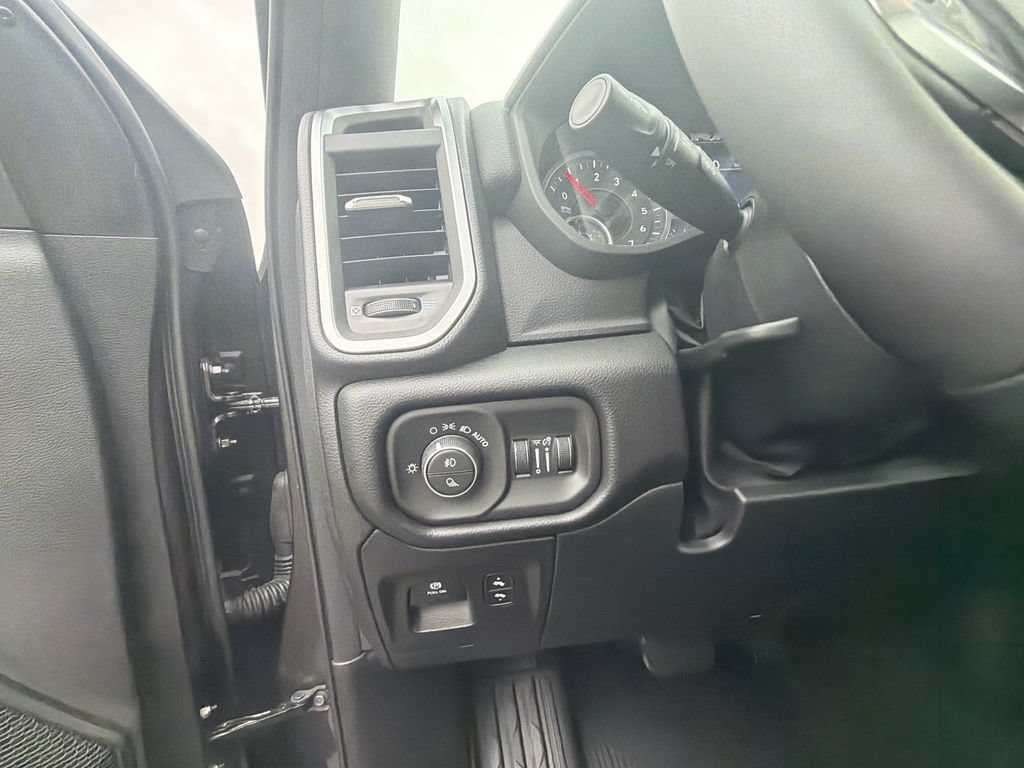 New 2026 RAM 1500 Big Horn AWD/4WD image 11