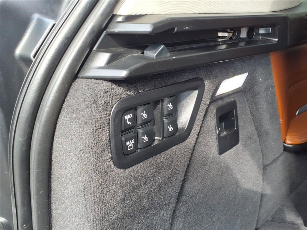 Used 2019 BMW X7 xDrive40i w/ Dynamic Handling Package image 14