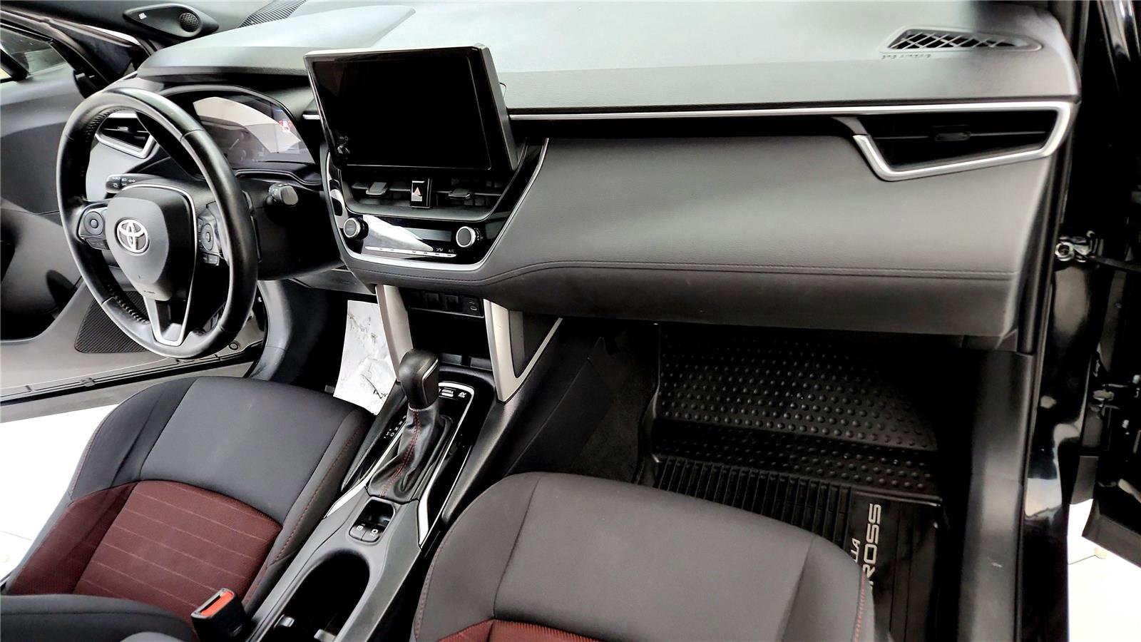 Used 2024 Toyota Corolla Cross Nightshade image 16