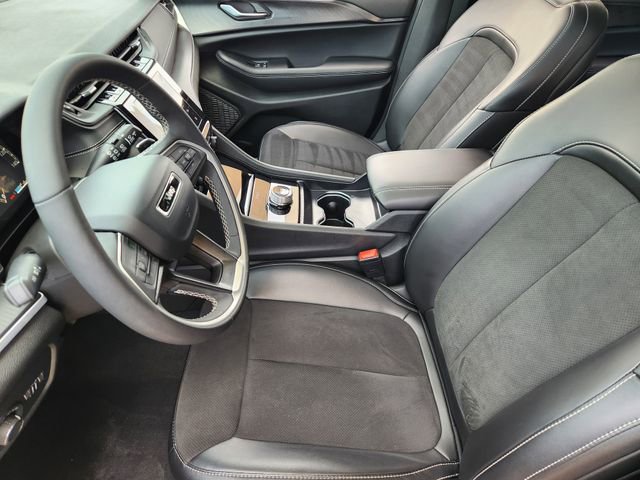 Certified 2025 Jeep Grand Cherokee L Altitude RWD image 12