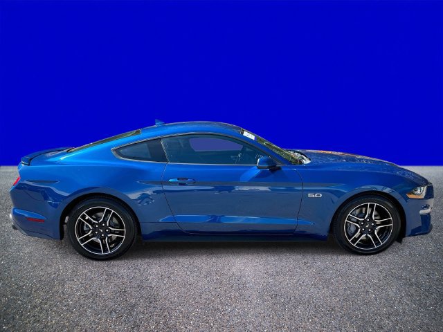 Used 2022 Ford Mustang GT RWD image 2