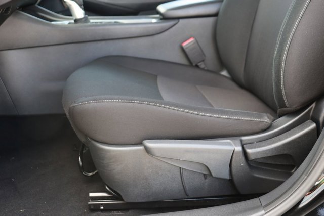 Used 2025 Nissan Sentra SV image 9