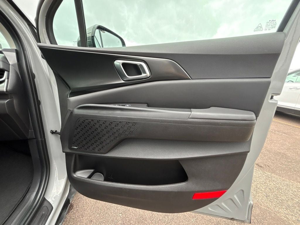 Used 2026 Kia Carnival SX Prestige FWD image 31