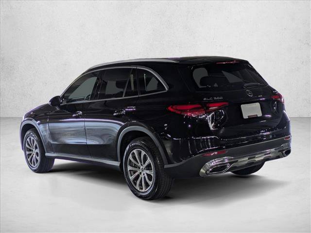 Used 2023 Mercedes-Benz GLC 300 4MATIC image 11