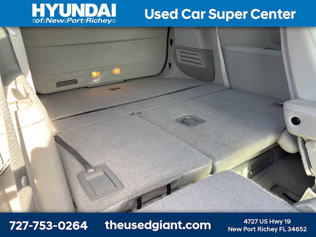 Used 2011 Buick Enclave CXL image 11