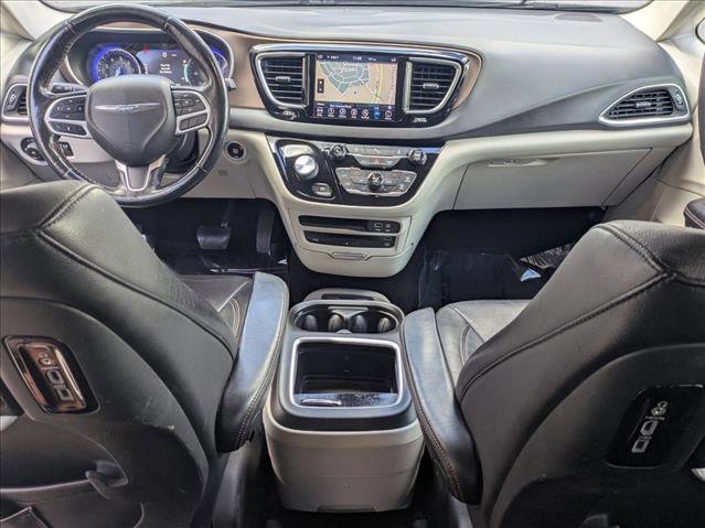 Used 2019 Chrysler Pacifica Touring-L Plus image 17