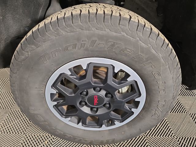 Used 2024 Toyota Tacoma TRD Off-Road image 11