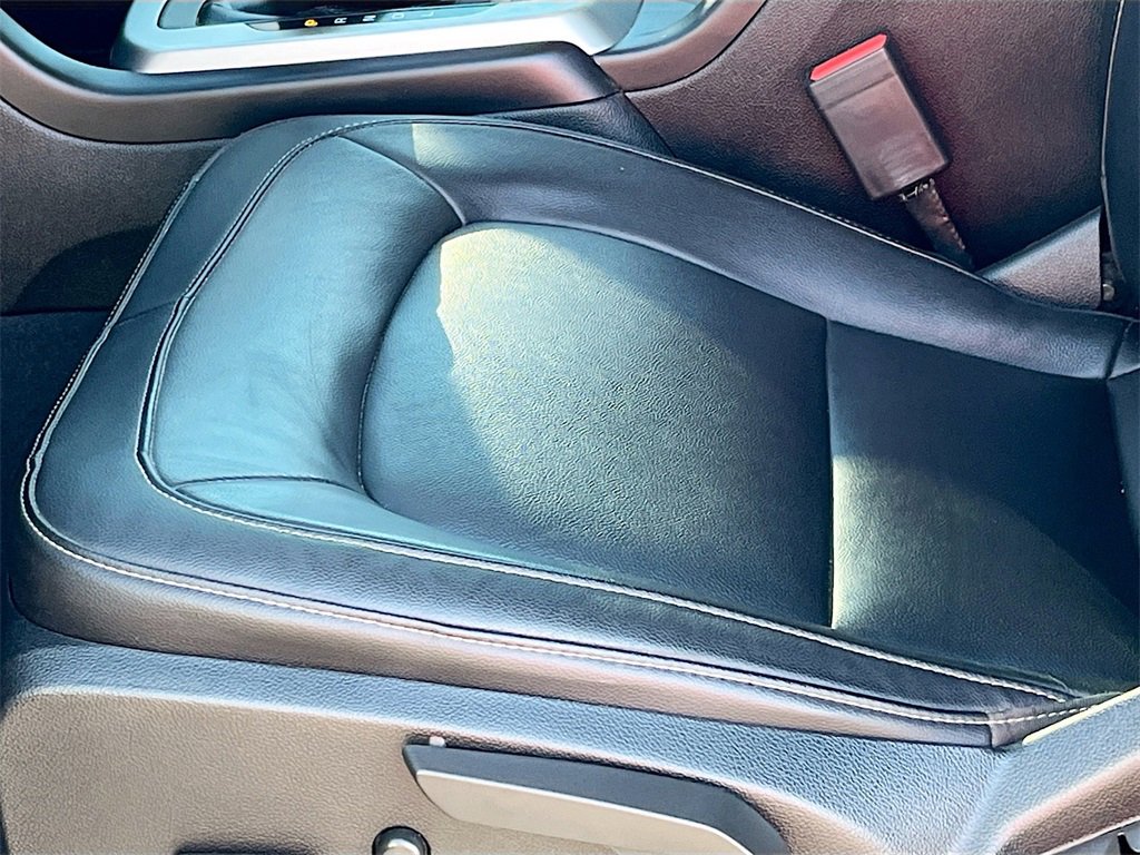 Used 2022 Chevrolet Colorado ZR2 w/ ZR2 Dusk Special Edition image 20