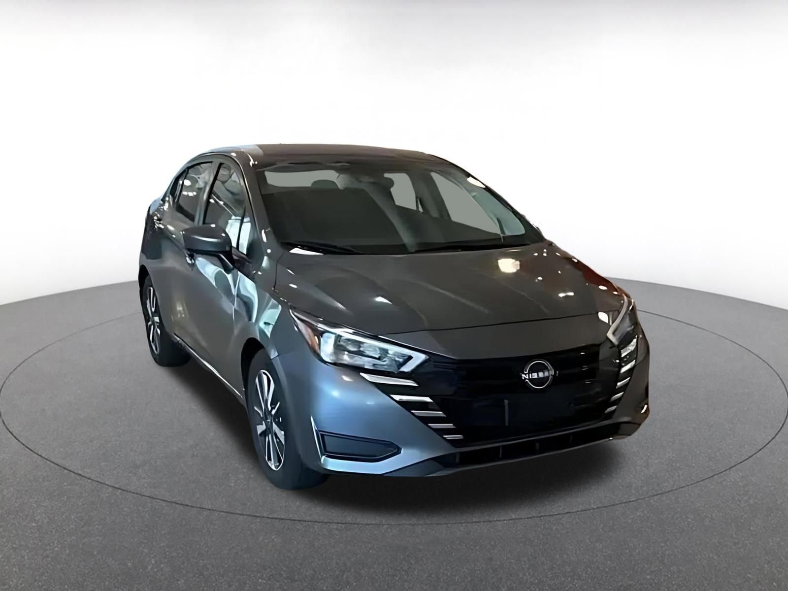 Used 2025 Nissan Versa SV w/ Trunk Package FWD image 3