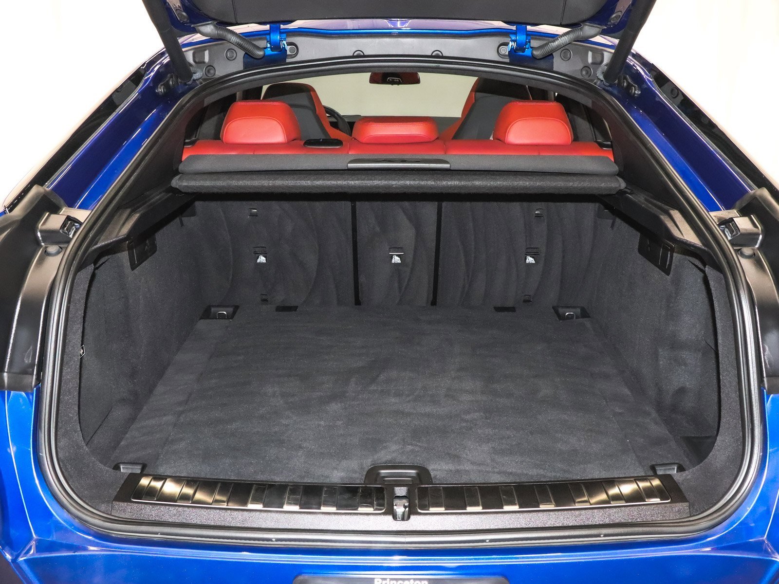 Used 2024 BMW X6 M Competition w/ Executive Package image 54