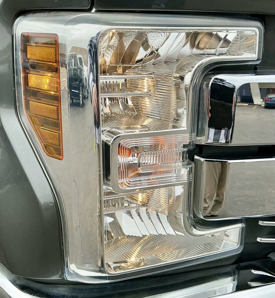 Used 2019 Ford F350 Lariat w/ Lariat Ultimate Package image 8