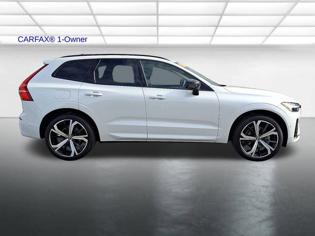 Certified 2023 Volvo XC60 B5 Ultimate w/ Climate Package image 9
