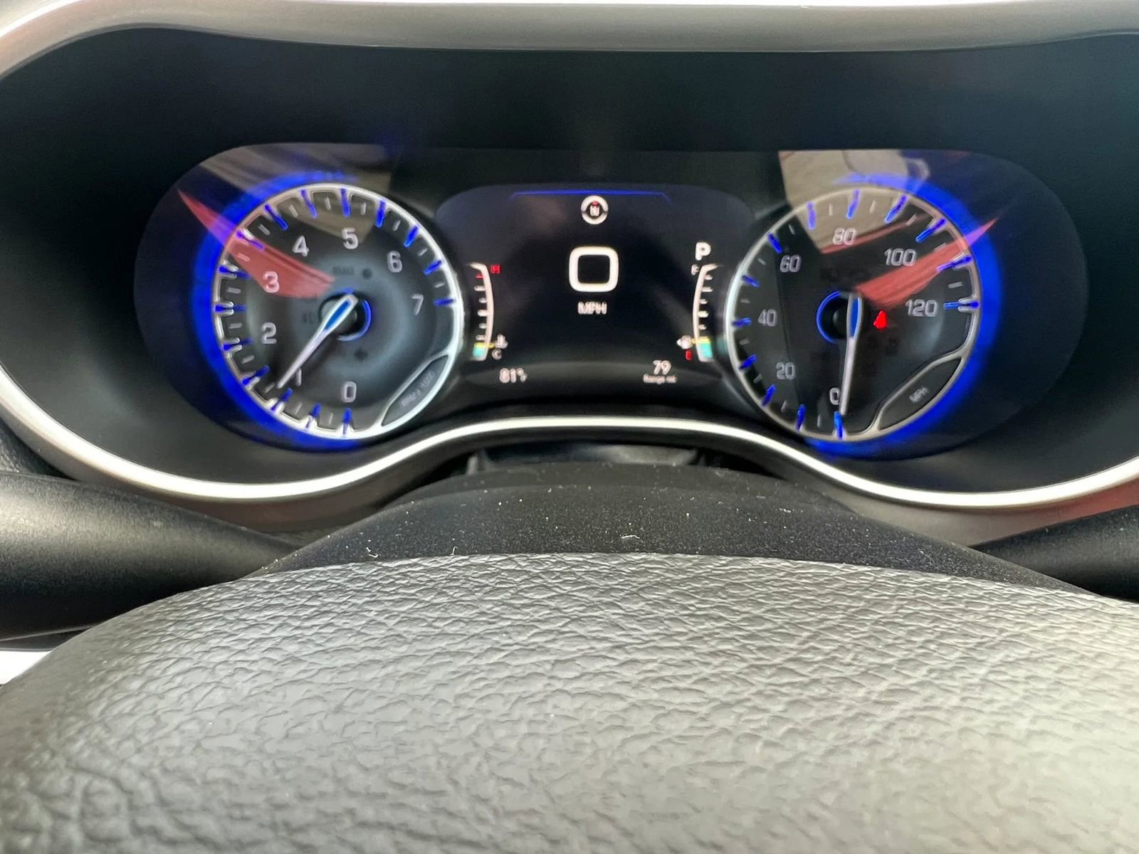 Used 2022 Chrysler Pacifica Touring-L FWD image 18