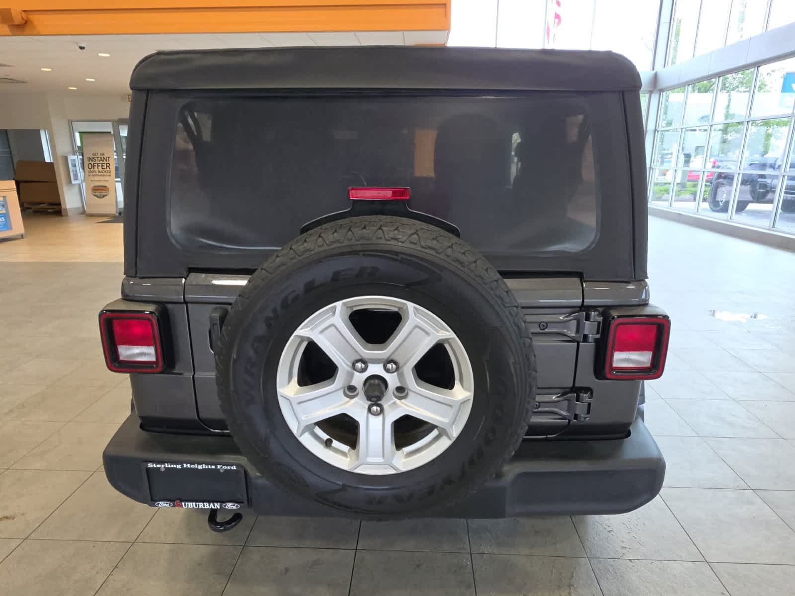 Used 2020 Jeep Wrangler Sport AWD/4WD image 9