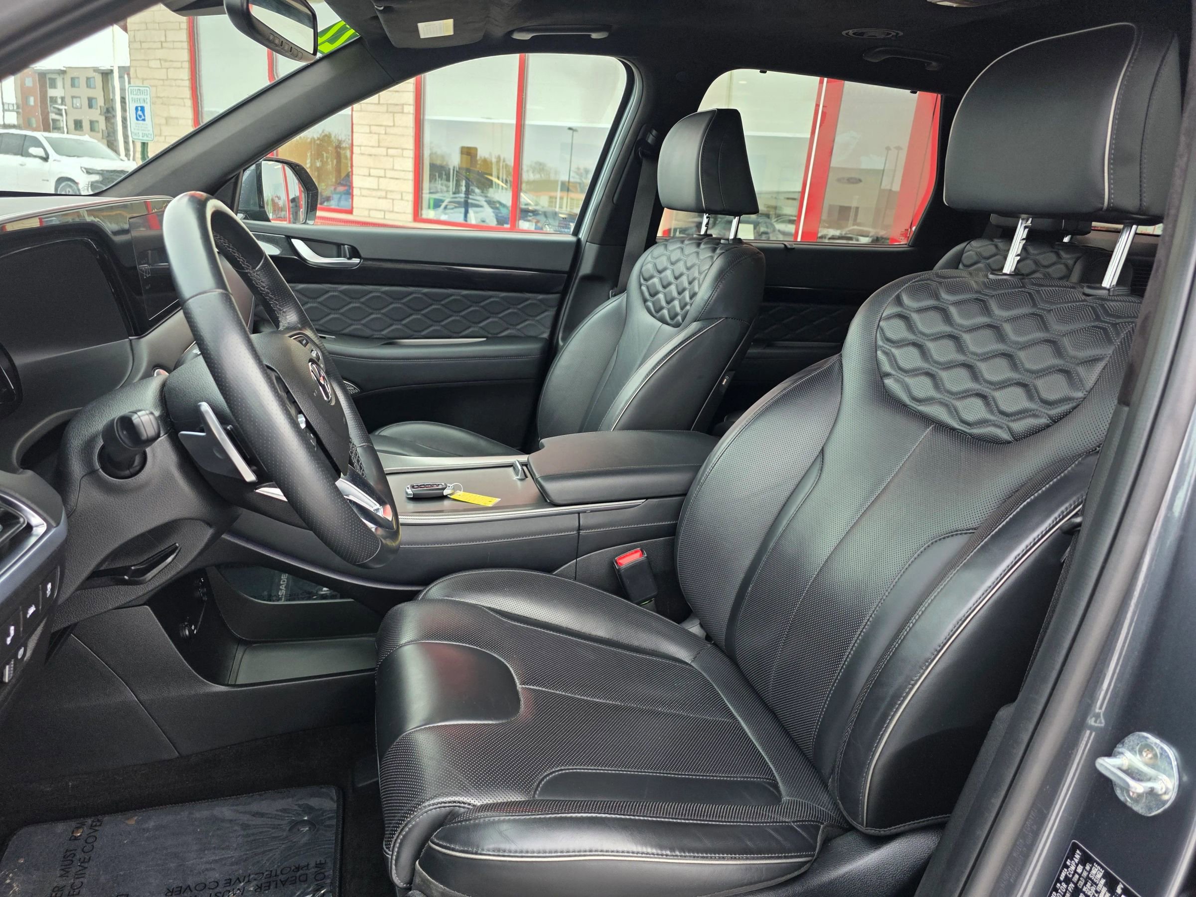 Used 2022 Hyundai Palisade Calligraphy image 11
