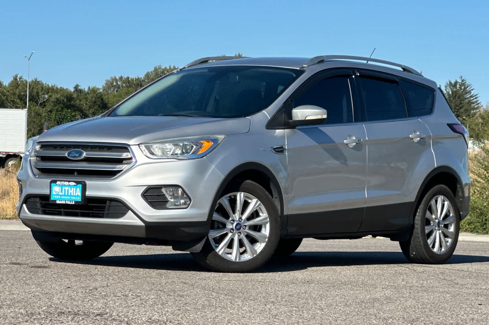 Used 2017 Ford Escape Titanium AWD/4WD image 1