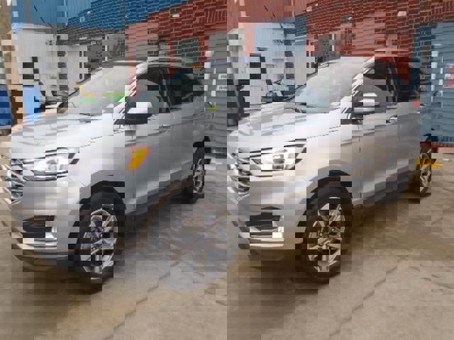 Used 2022 Ford Edge SEL w/ Convenience Package