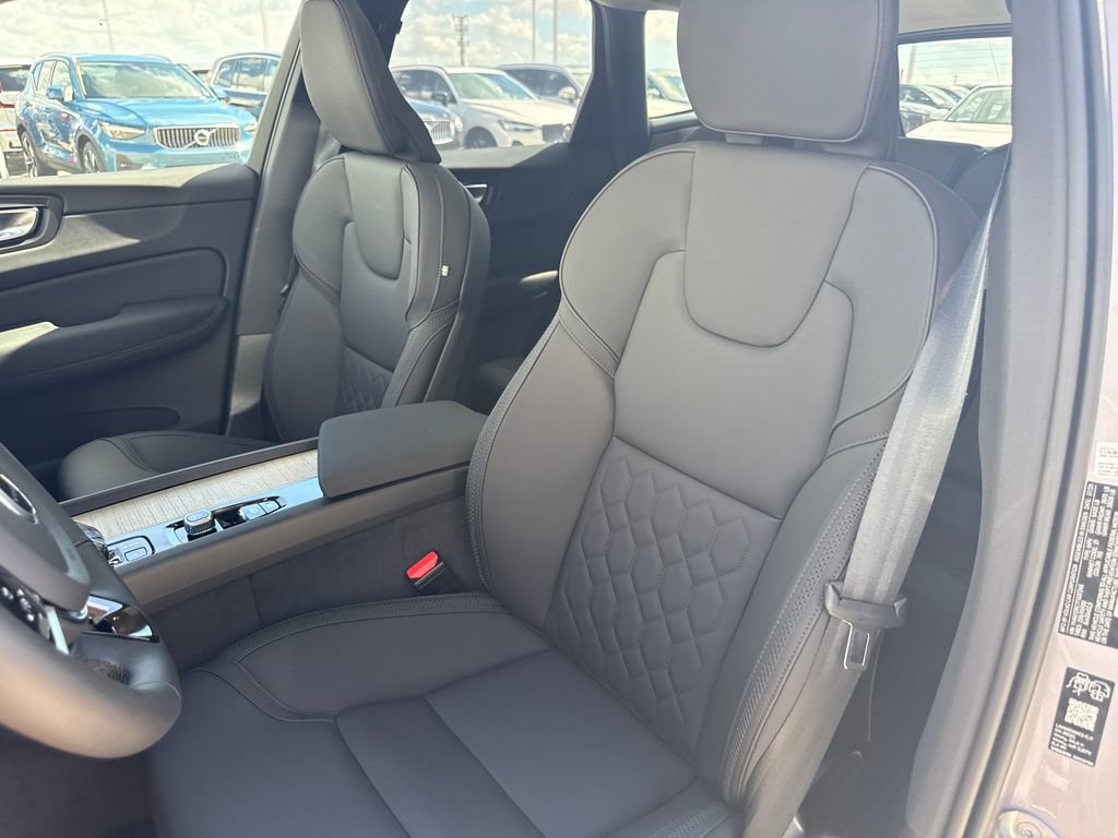 New 2026 Volvo XC60 B5 Plus w/ Protection Package Premier image 10
