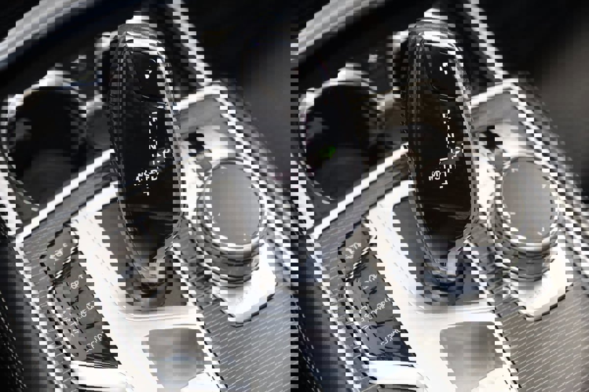 Used 2022 BMW 750i xDrive w/ M Sport Package image 7