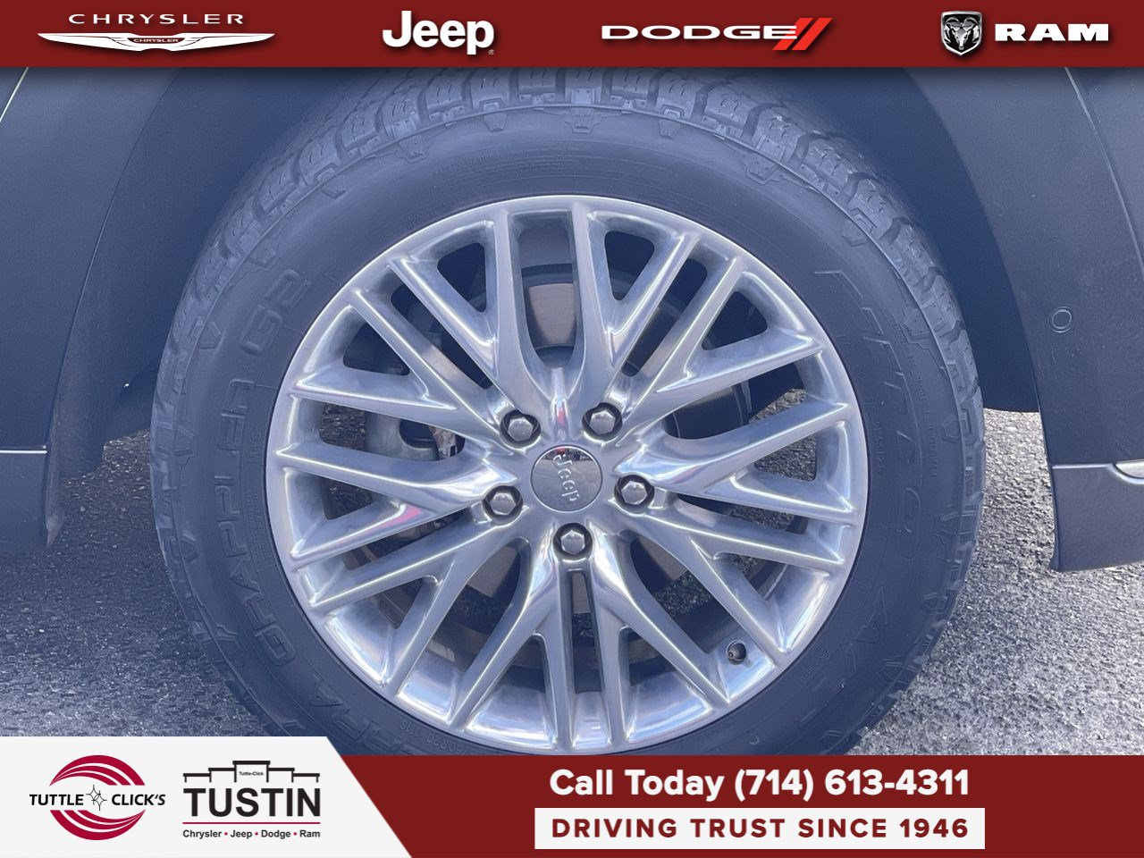 Used 2017 Jeep Grand Cherokee Summit AWD/4WD image 10