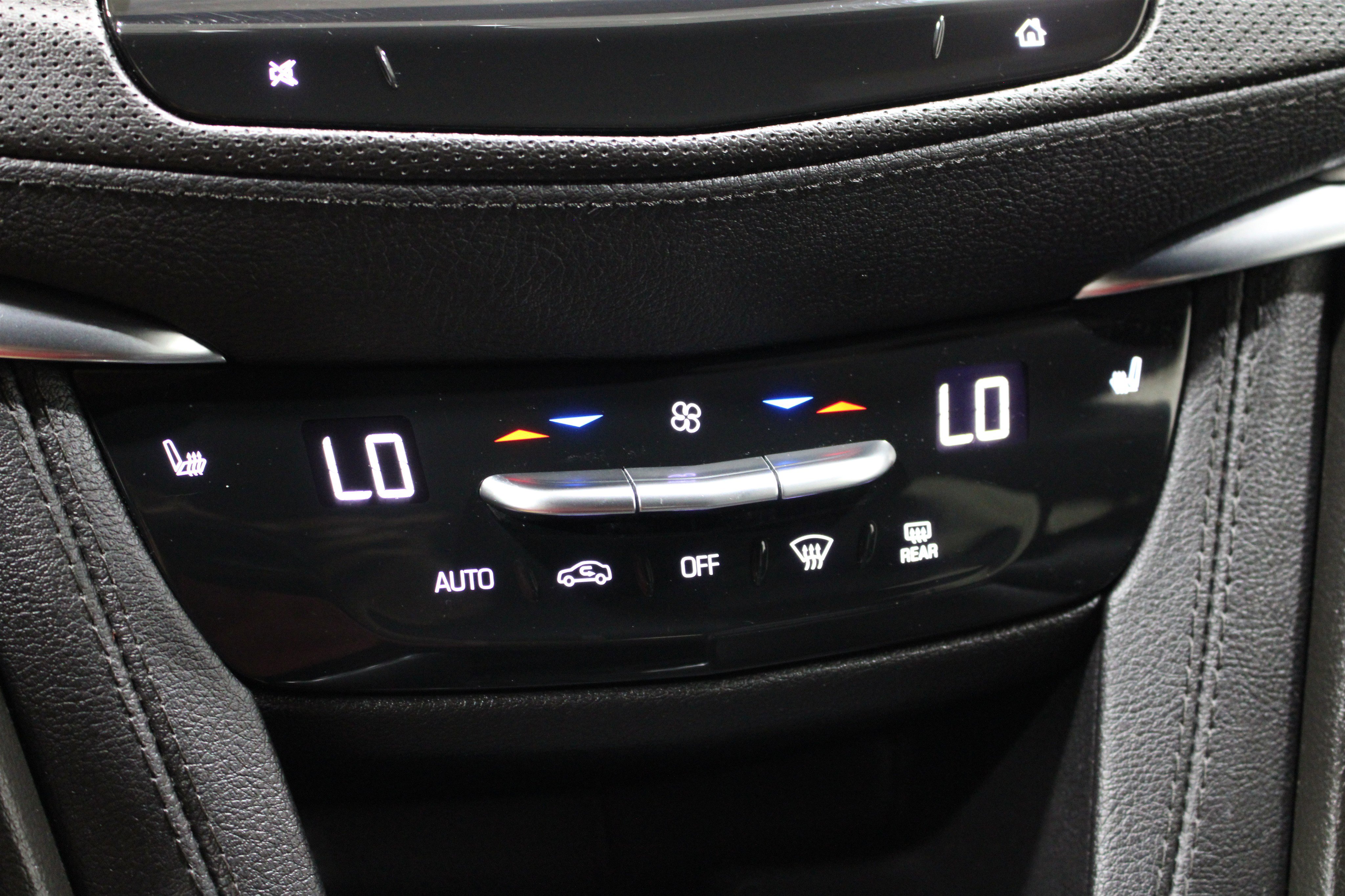 Certified 2023 Cadillac XT5 Luxury image 17