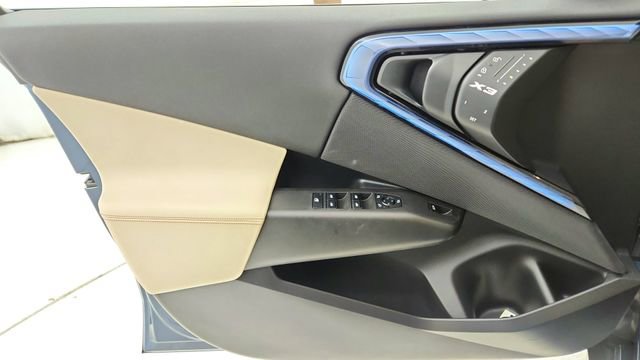 Used 2025 BMW X3 xDrive30i w/ Premium Package image 35