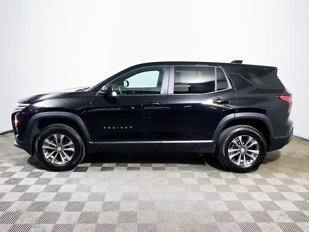 Used 2026 Chevrolet Equinox LT AWD/4WD image 4