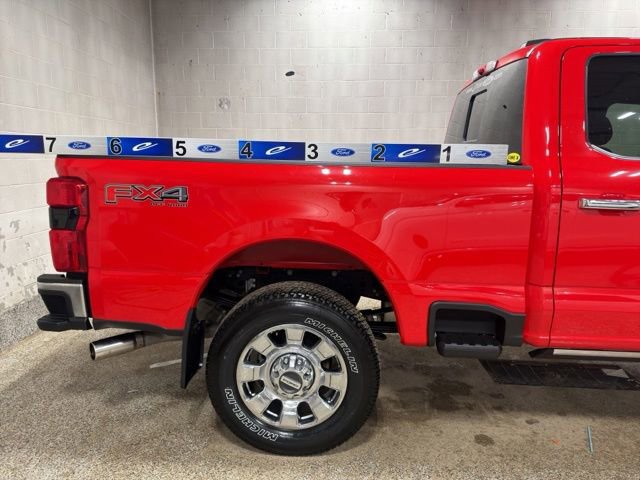 Used 2025 Ford F350 Lariat w/ Lariat Ultimate Package AWD/4WD image 32